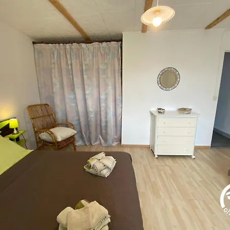 Entre Les Lacs Curan